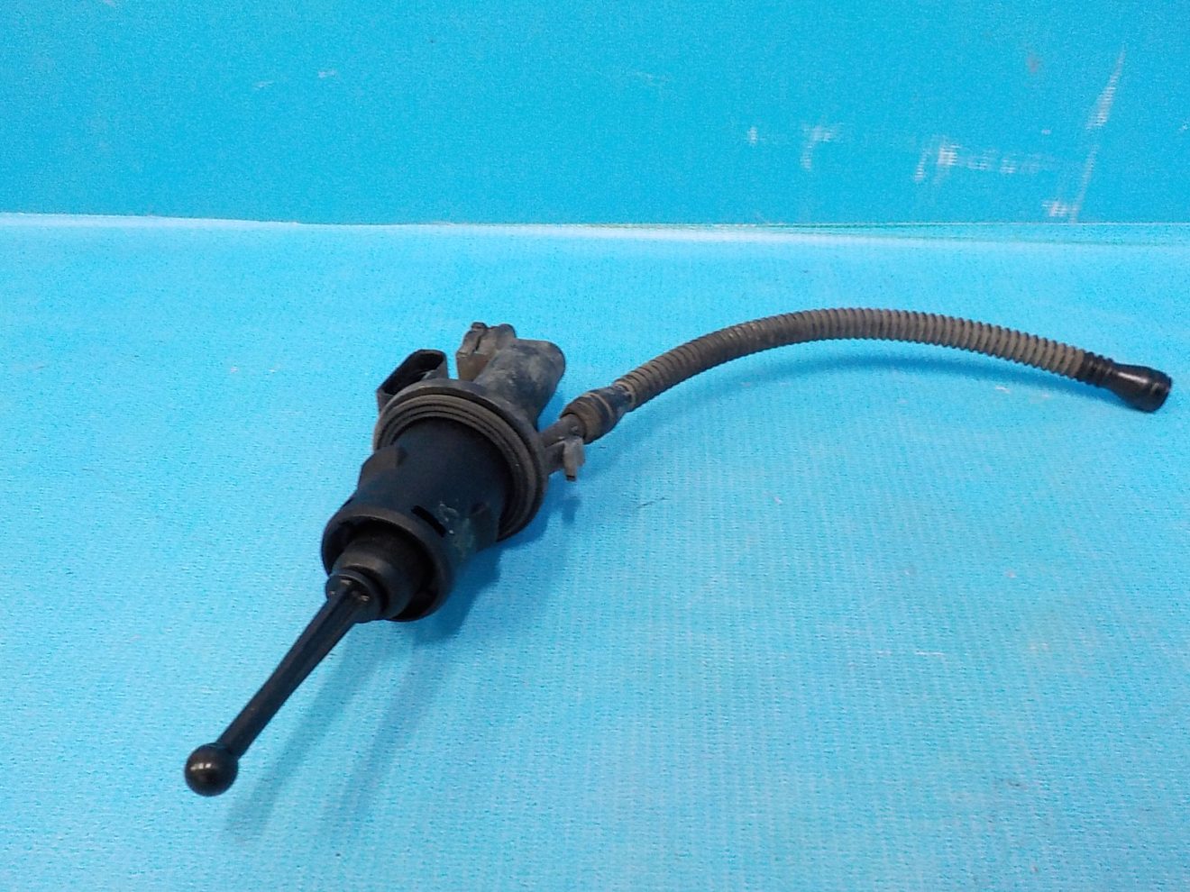 1K0721388S Главный цилиндр сцепления SKODA Yeti 2009-2018 1K0721388S Главный цилиндр сцепления SKODA Yeti 2009-2018