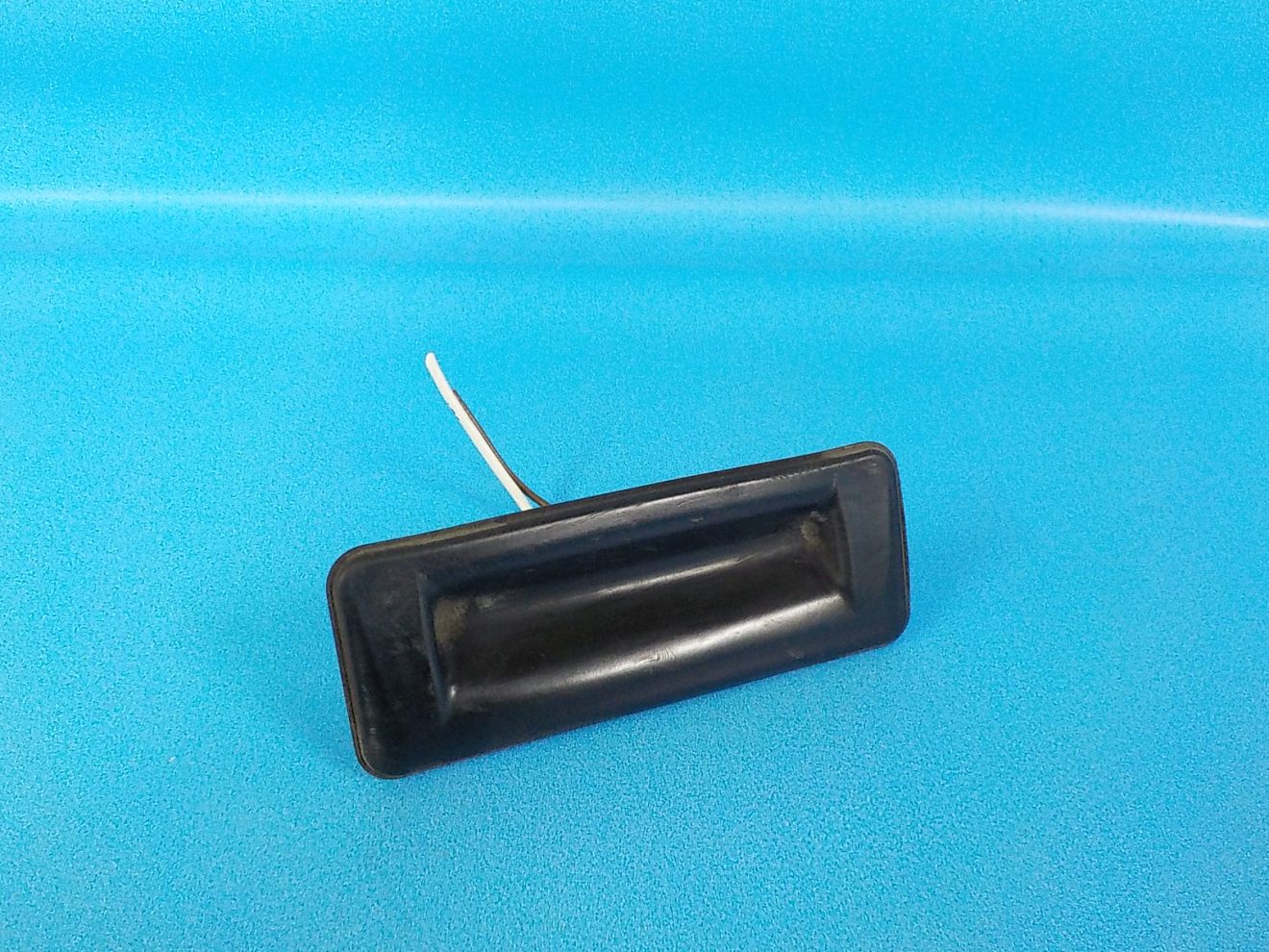 5E0827566 Кнопка открывания багажника SKODA Yeti 2009-2018 5E0827566 Кнопка открывания багажника SKODA Yeti 2009-2018