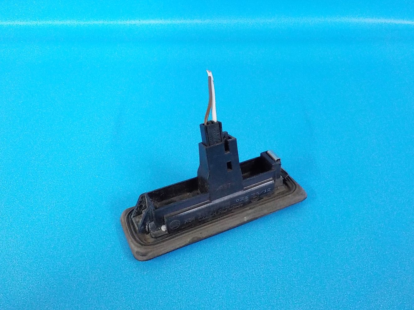 5E0827566 Кнопка открывания багажника SKODA Yeti 2009-2018 5E0827566 Кнопка открывания багажника SKODA Yeti 2009-2018