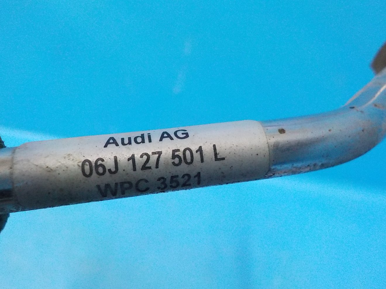 06J127501L Трубка топливная SKODA Yeti 2009-2018 06J127501L Трубка топливная SKODA Yeti 2009-2018