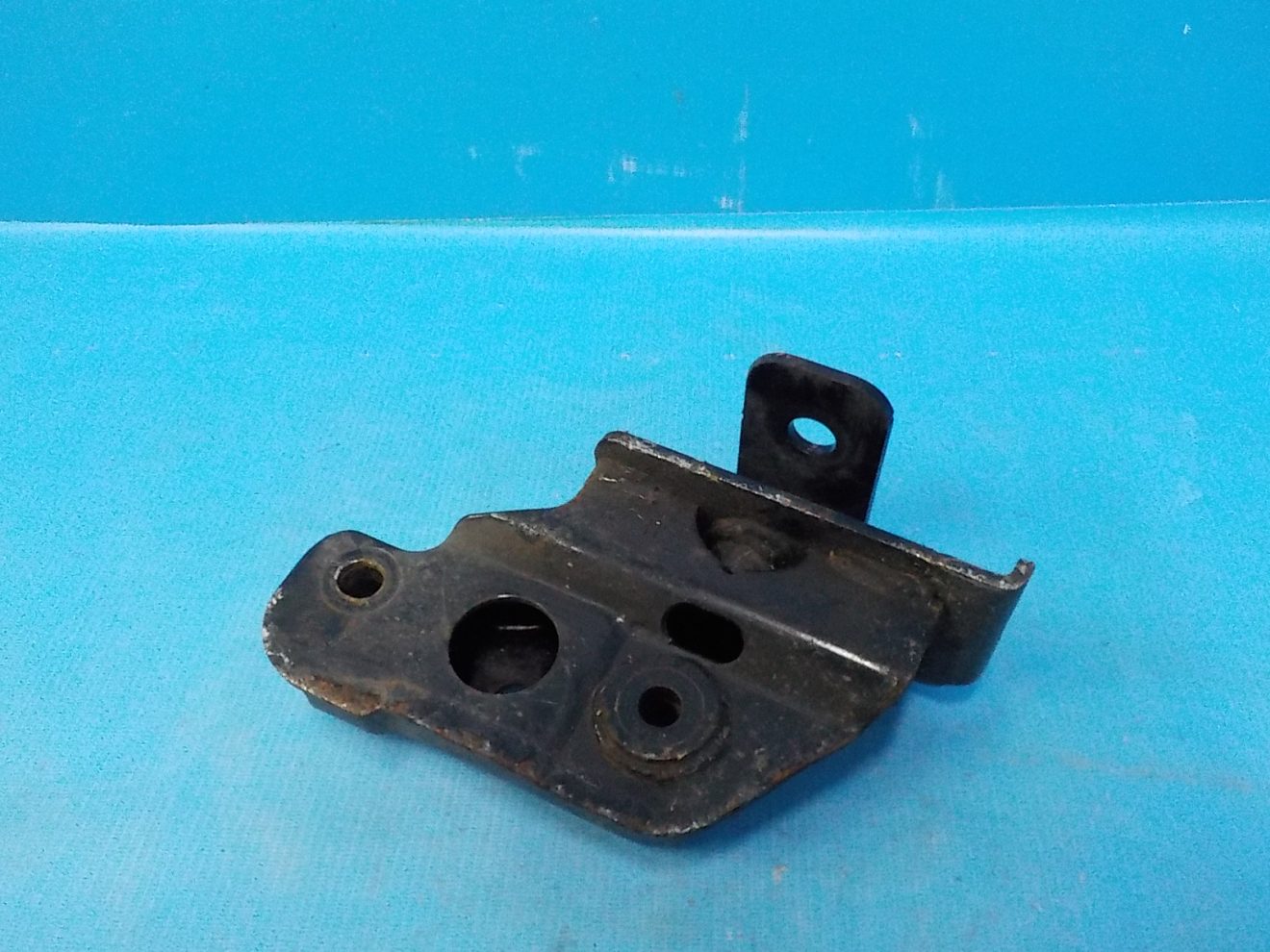 113324EA0B Кронштейн опоры КПП Nissan Qashqai (J11) 2014-2022 113324EA0B Кронштейн опоры КПП Nissan Qashqai (J11) 2014-2022