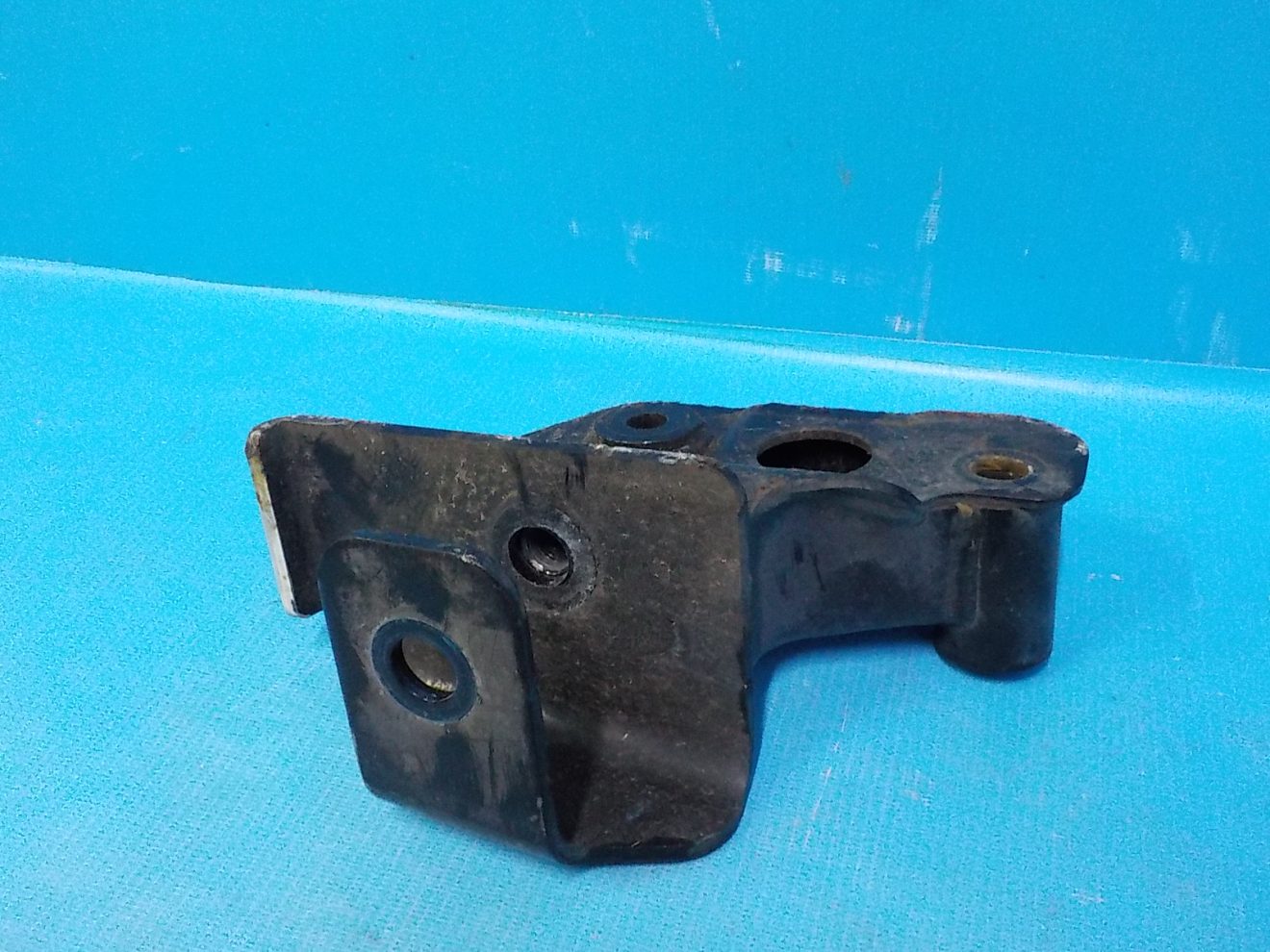 113324EA0B Кронштейн опоры КПП Nissan Qashqai (J11) 2014-2022 113324EA0B Кронштейн опоры КПП Nissan Qashqai (J11) 2014-2022