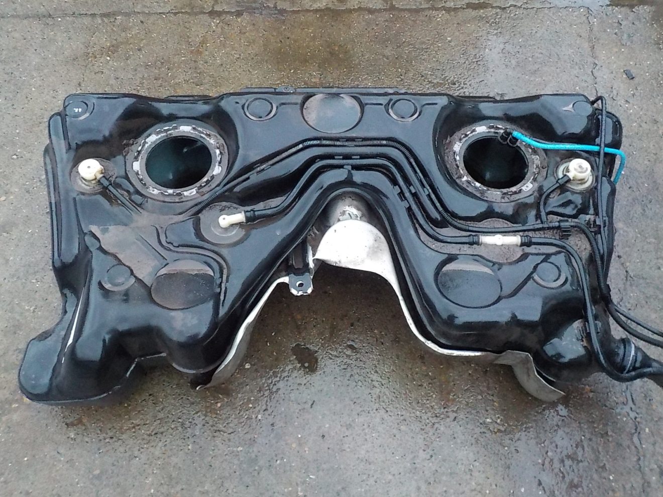 1K0201060GB Топливный бак SKODA Yeti 2009-2018 1K0201060GB Топливный бак SKODA Yeti 2009-2018