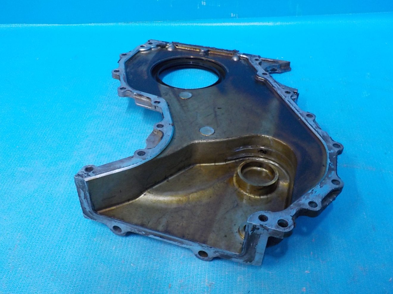 03H103173B Крышка коленвала задняя VOLKSWAGEN Touareg 2 NF 2010-2018 03H103173B Крышка коленвала задняя VOLKSWAGEN Touareg 2 NF 2010-2018