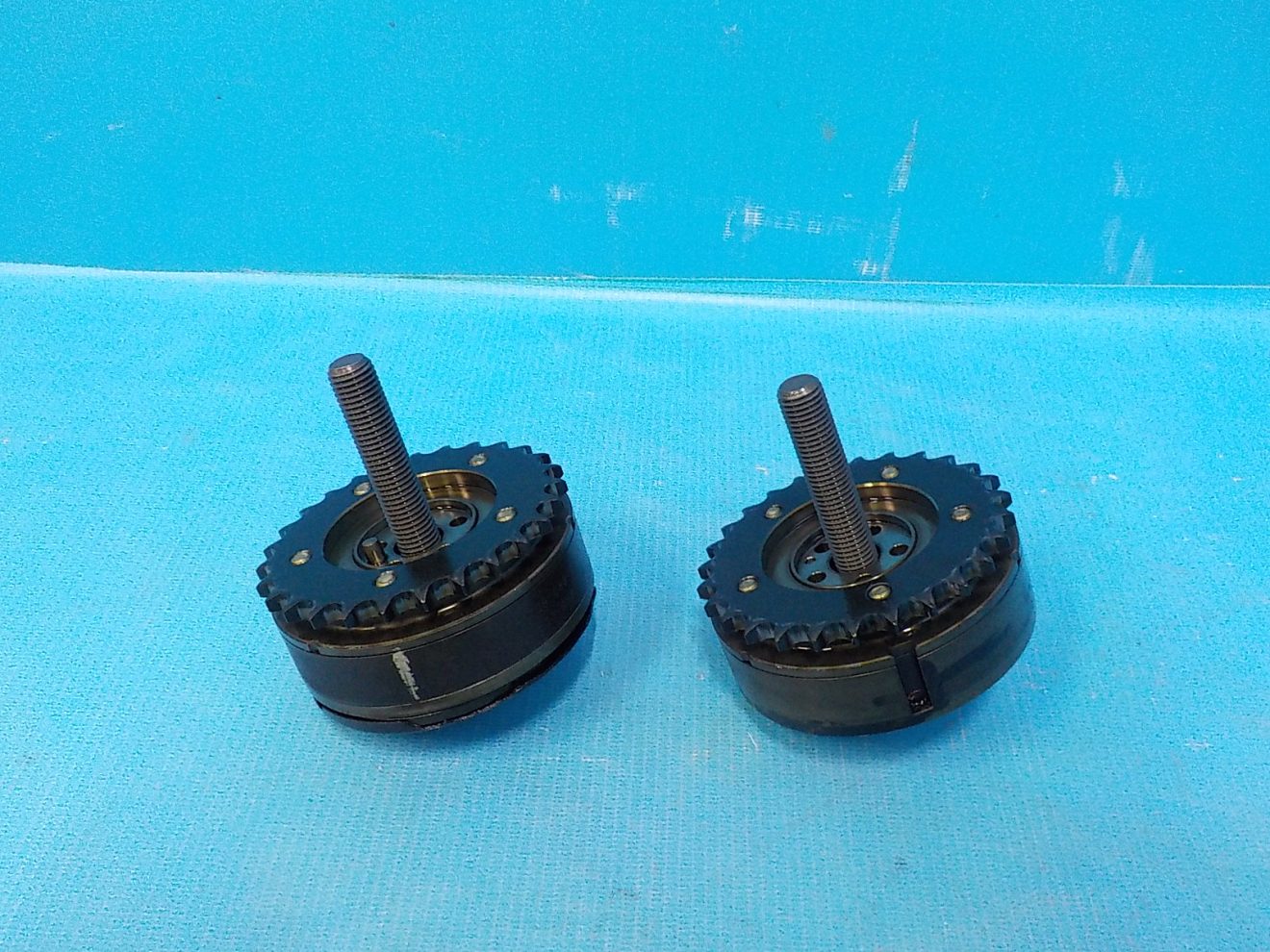 03H109087D Регулятор фаз газораспределения (комплект) VOLKSWAGEN Touareg 2 NF 2010-2018 03H109087D Регулятор фаз газораспределения (комплект) VOLKSWAGEN Touareg 2 NF 2010-2018