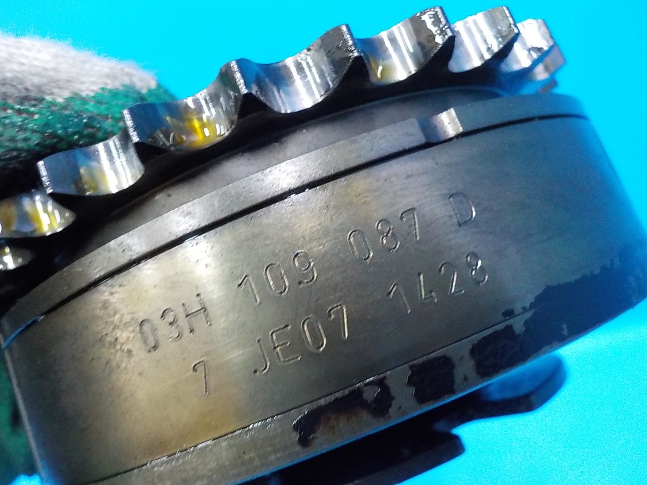 03H109087D Регулятор фаз газораспределения (комплект) VOLKSWAGEN Touareg 2 NF 2010-2018 03H109087D Регулятор фаз газораспределения (комплект) VOLKSWAGEN Touareg 2 NF 2010-2018