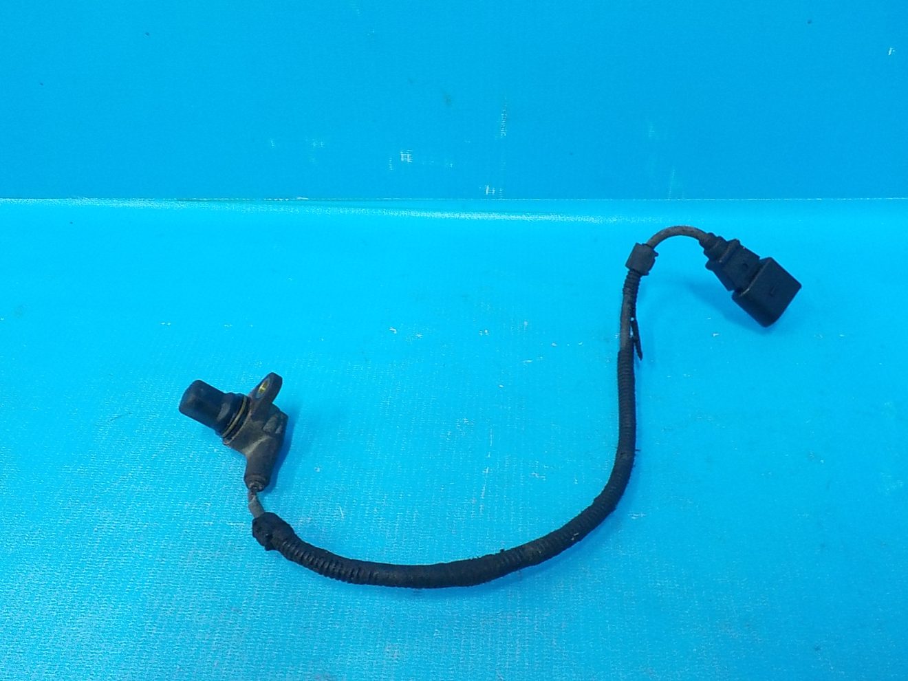 03H906433 Датчик положения коленвала VOLKSWAGEN Touareg 2 NF 2010-2018 03H906433 Датчик положения коленвала VOLKSWAGEN Touareg 2 NF 2010-2018