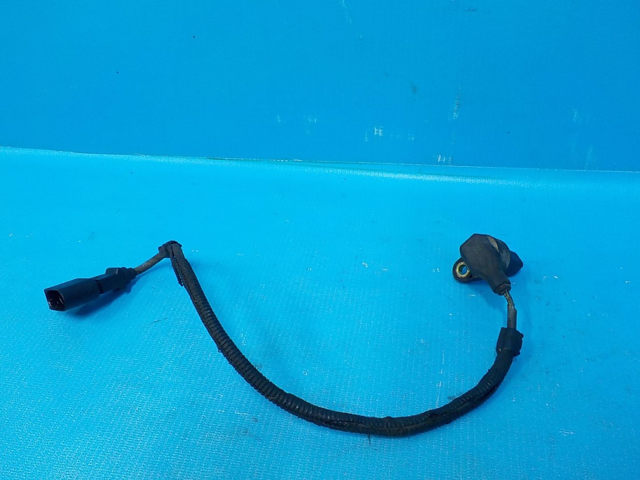 03H906433 Датчик положения коленвала VOLKSWAGEN Touareg 2 NF 2010-2018 03H906433 Датчик положения коленвала VOLKSWAGEN Touareg 2 NF 2010-2018