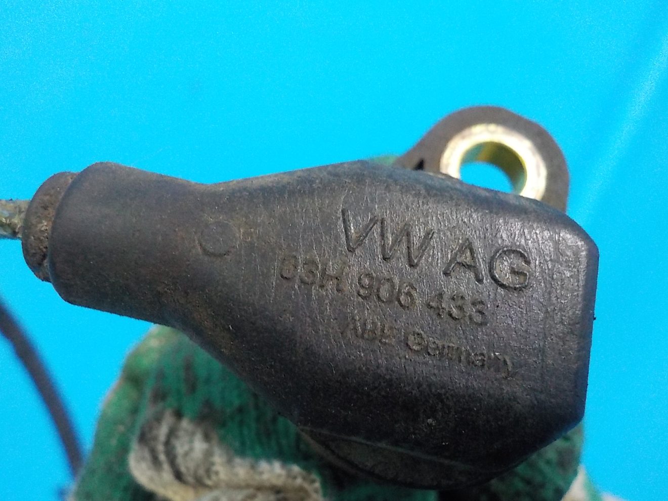 03H906433 Датчик положения коленвала VOLKSWAGEN Touareg 2 NF 2010-2018 03H906433 Датчик положения коленвала VOLKSWAGEN Touareg 2 NF 2010-2018