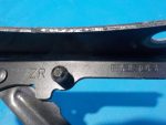 BBM452720A Петля крышки багажника (пара) MAZDA 3 (BL) 2009-2013