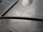 8V5807377 Кронштейн заднего бампера левый Audi A3 (8V) 2013-2020