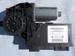 7L6959704 Моторчик стеклоподъемника задний правый VOLKSWAGEN Touareg 1 (7L) 2002-2010
